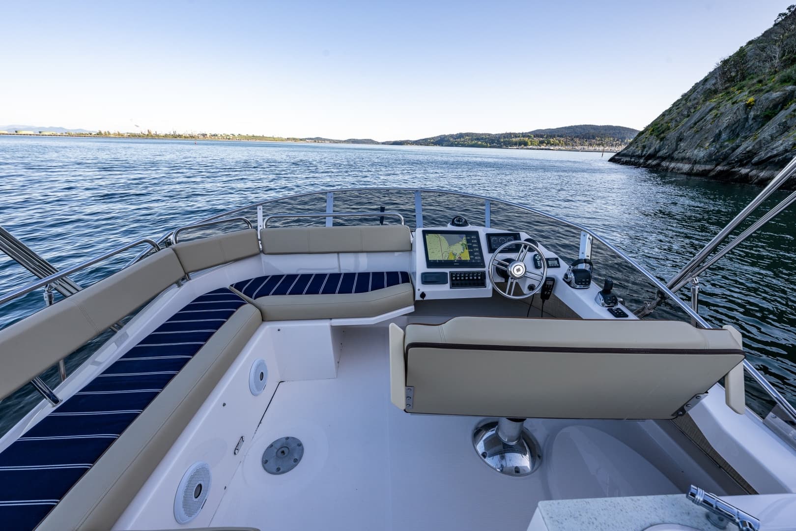 2020 Ranger Tugs R-41 CB