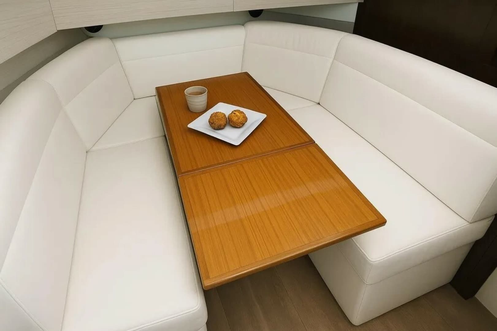 2021 Cruisers Yachts 42 GLS OB