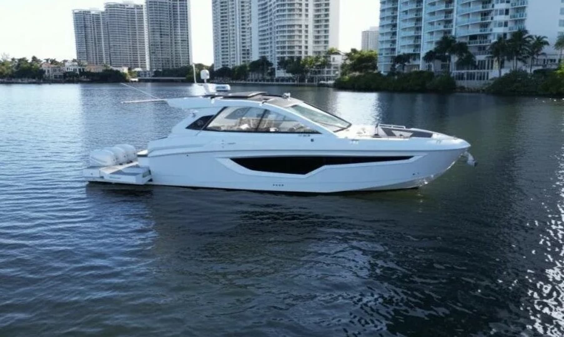 2021 Cruisers Yachts 42 GLS OB