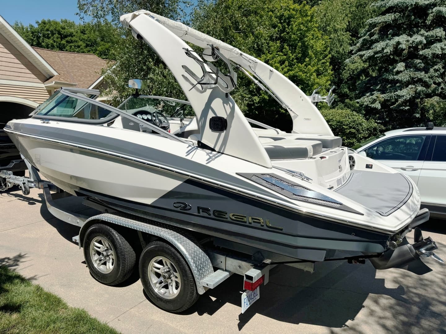 2019 Regal 2100 Bowrider