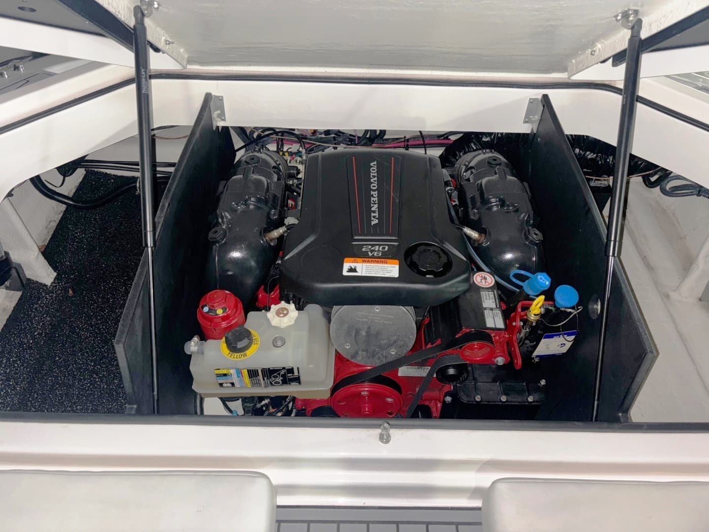 2019 Regal 2100 Bowrider