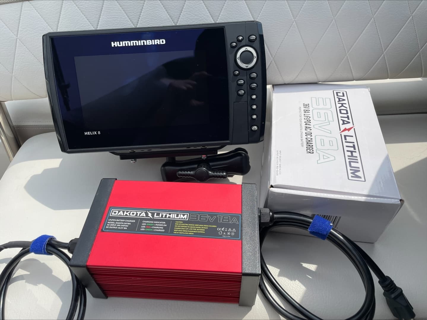 2022 Crownline E255 XS