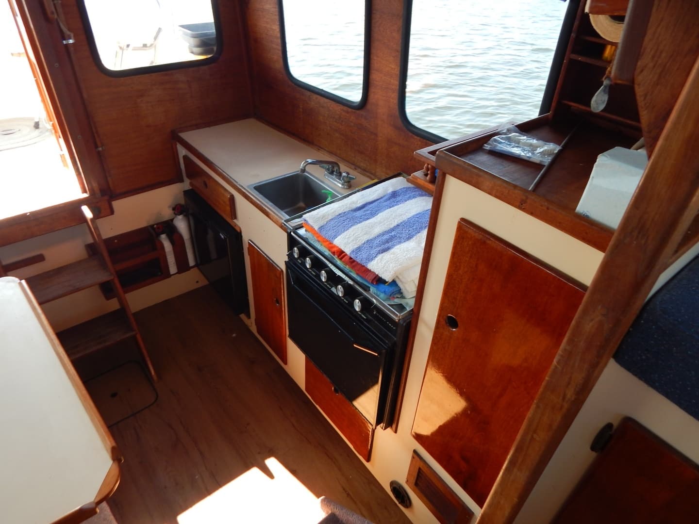 1984 Nordic Tugs 