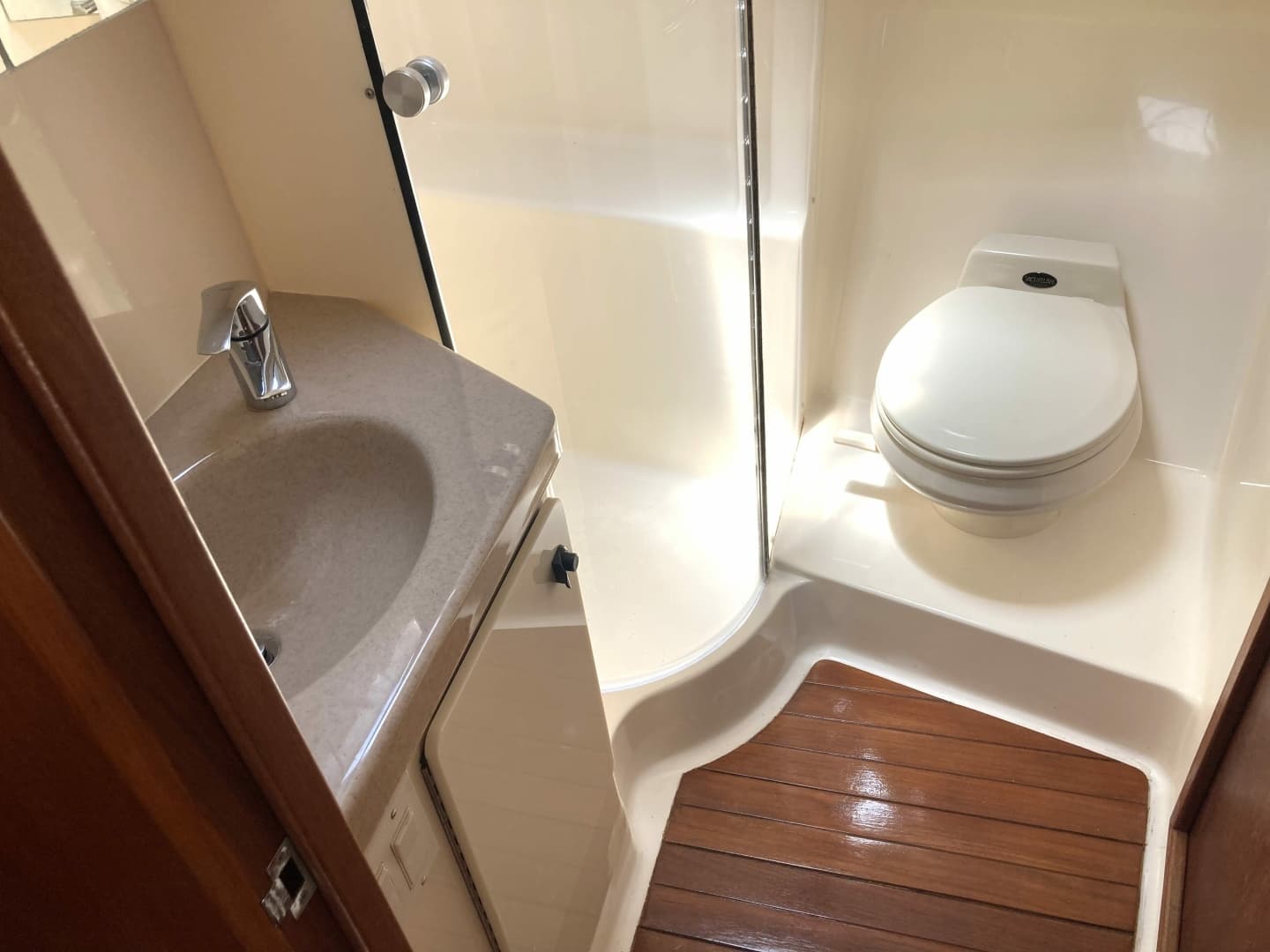 1995 Tiara Yachts 4000