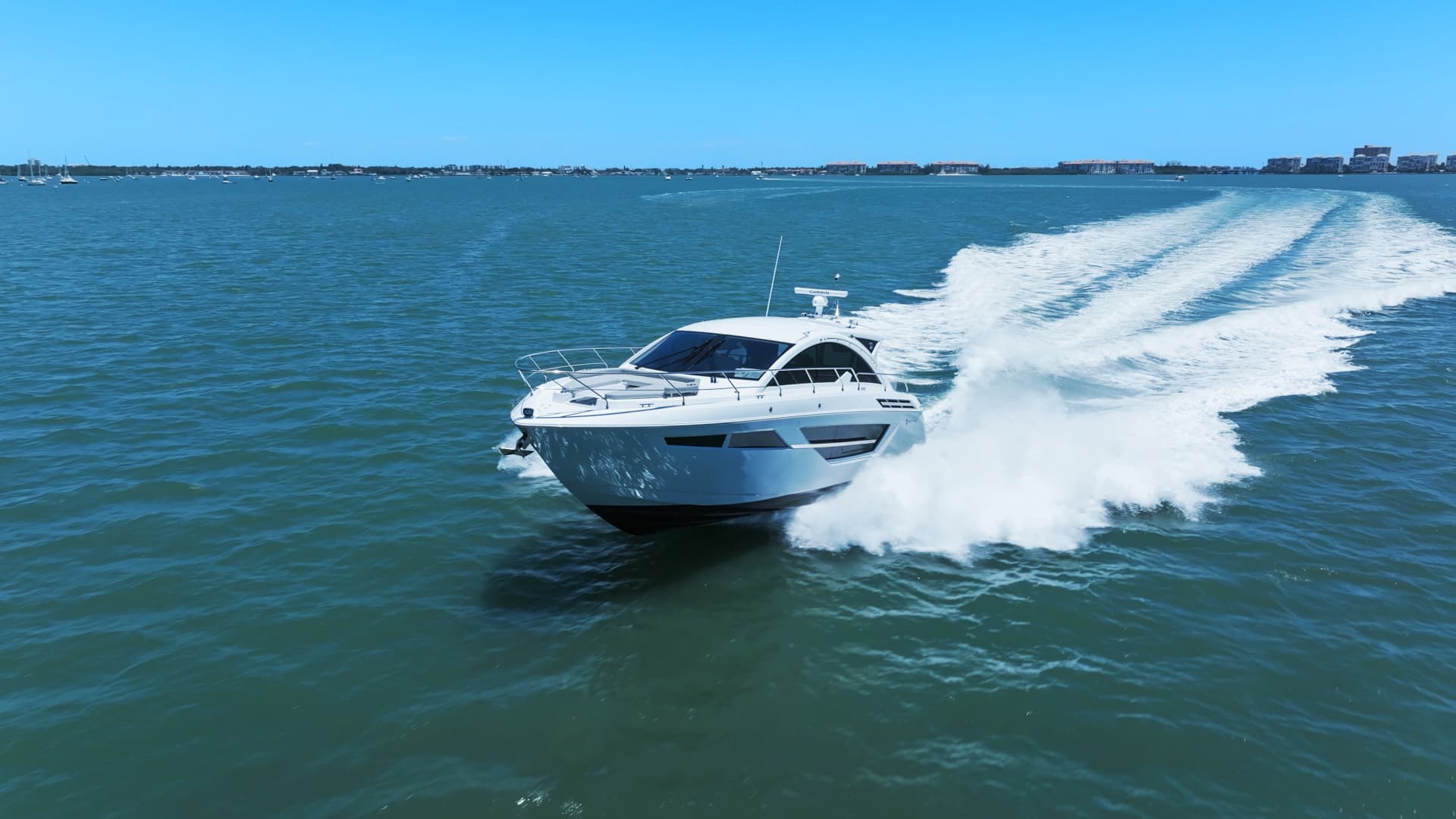 2025 Cruisers Yachts 50 Cantius