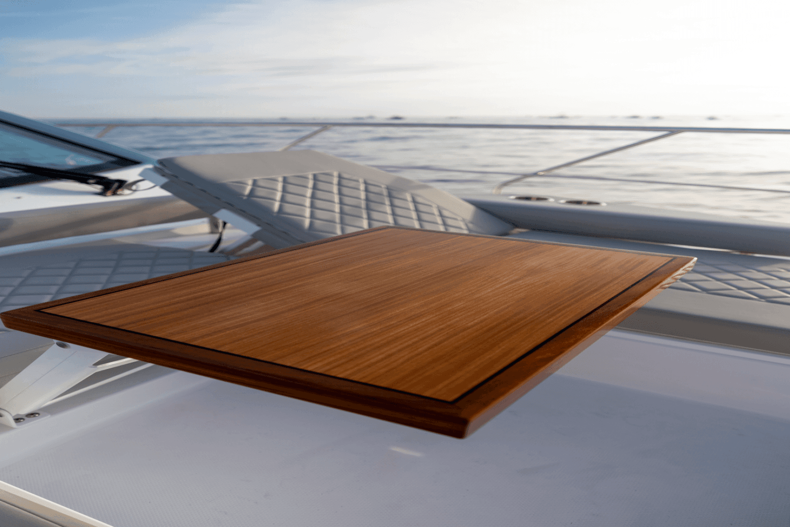 2025 Cruisers Yachts 50 Cantius
