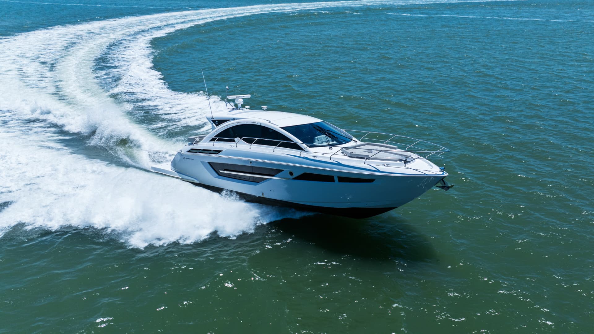 2025 Cruisers Yachts 50 Cantius