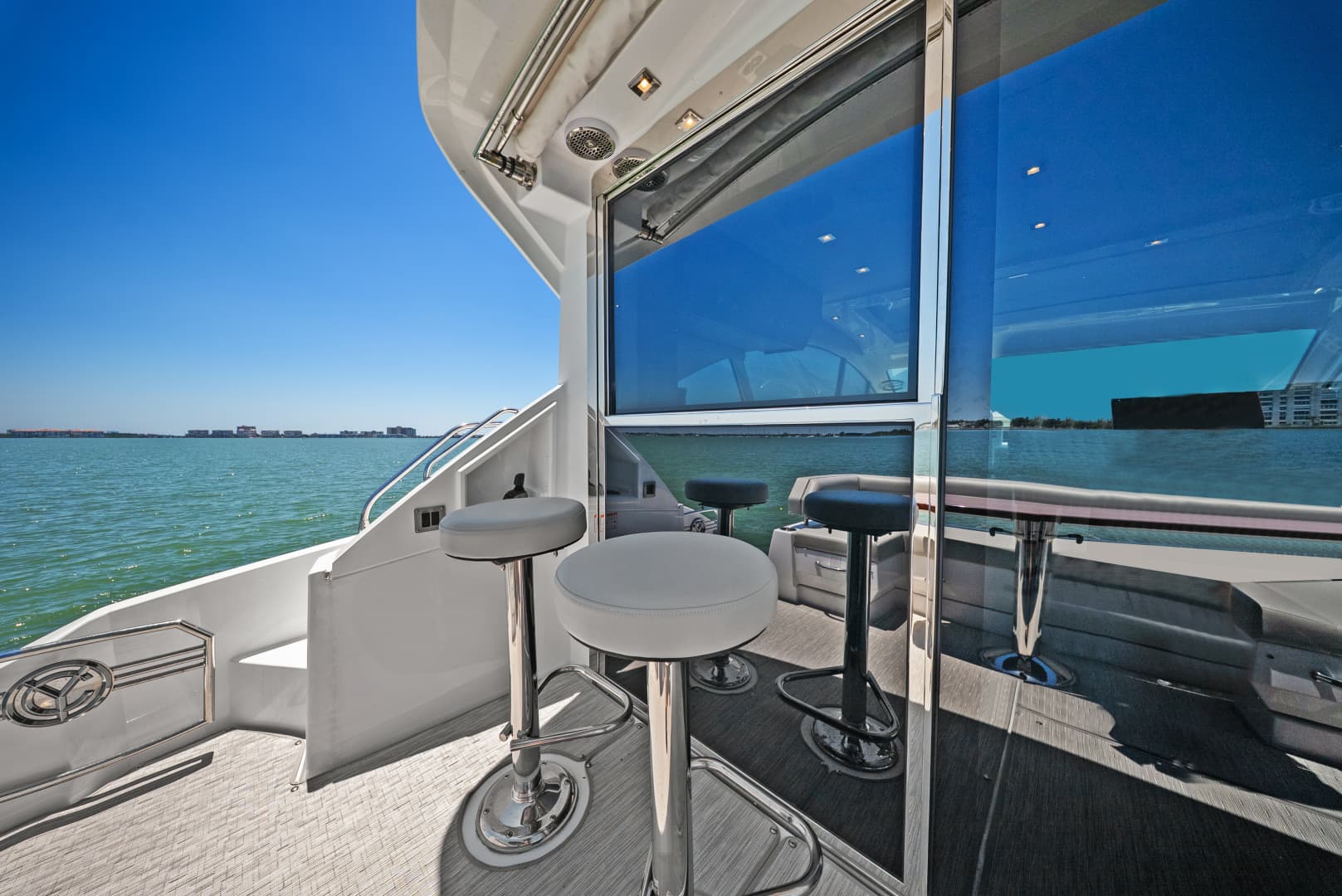 2025 Cruisers Yachts 50 Cantius