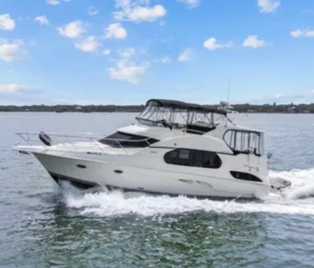 2003 Silverton 43 Motor Yacht