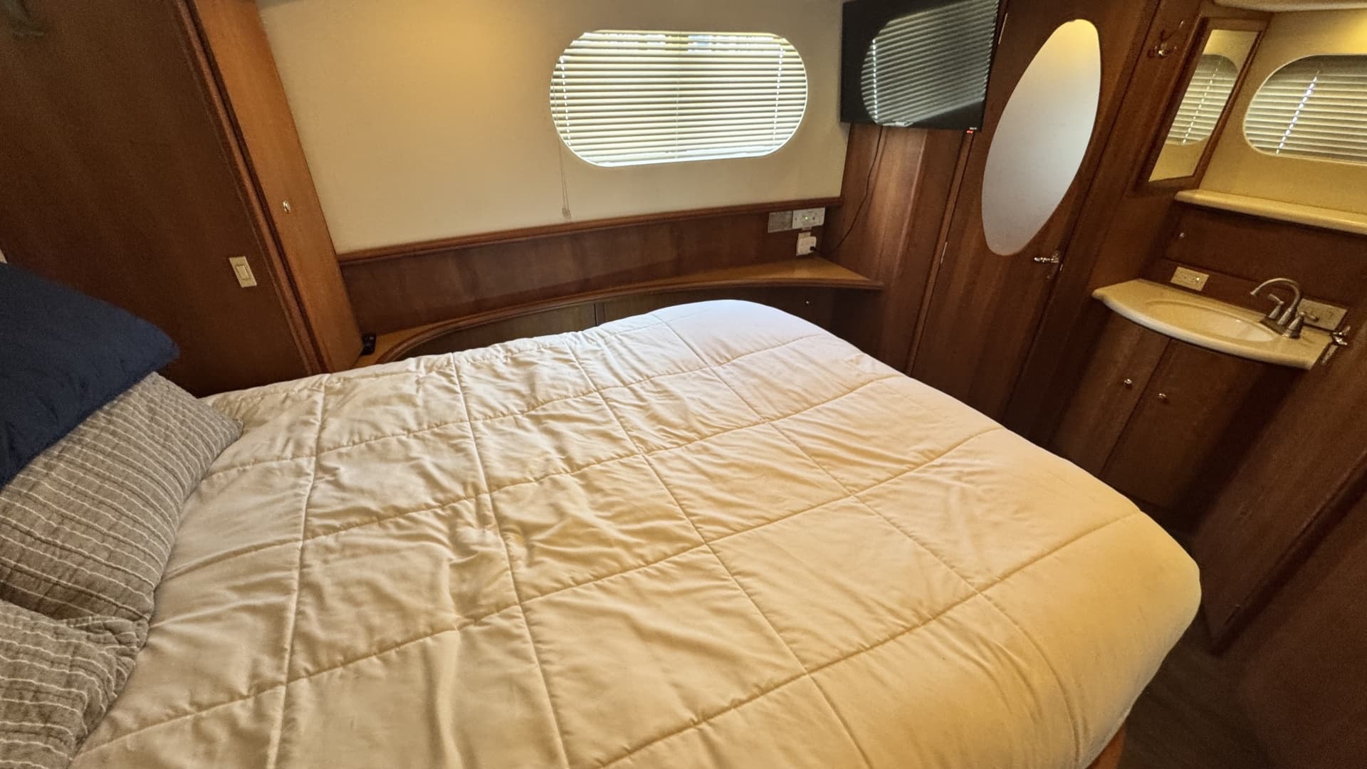 Aft Owner's Suite