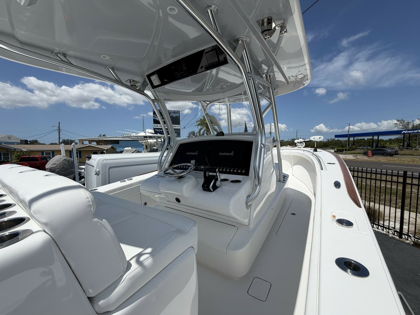2023 Valhalla Boatworks V33