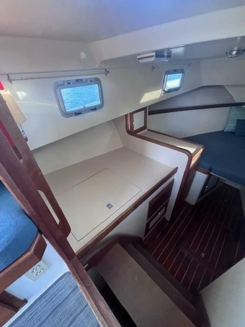 1989 Blue Seas Out Island Explorer