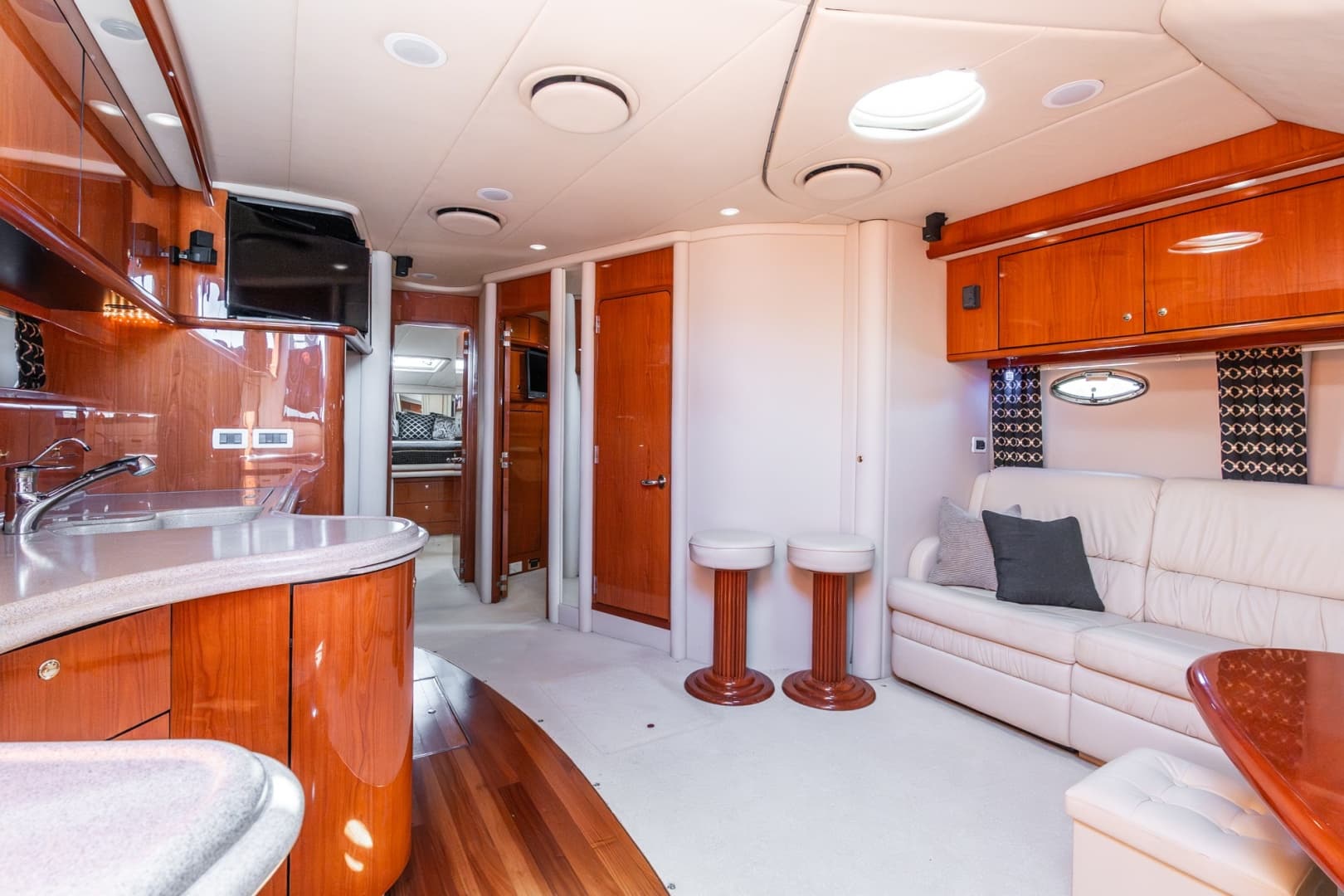 2001 Sea Ray 510 Sundancer 800 CAT