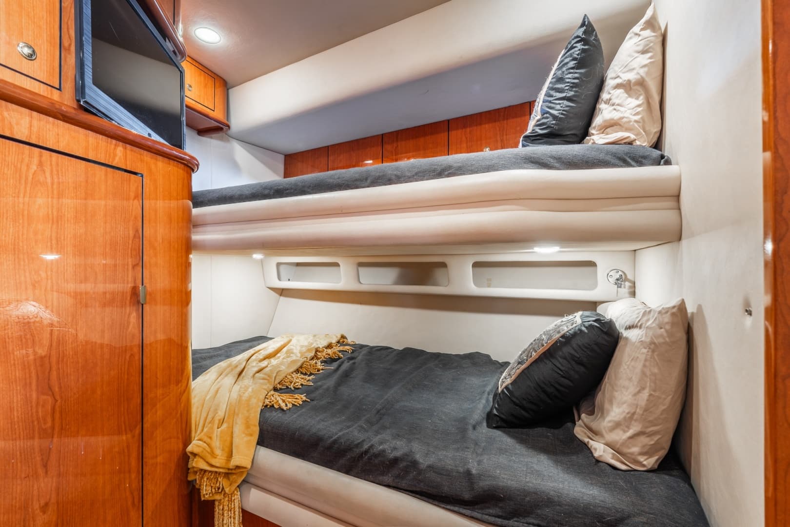 2001 Sea Ray 510 Sundancer 800 CAT