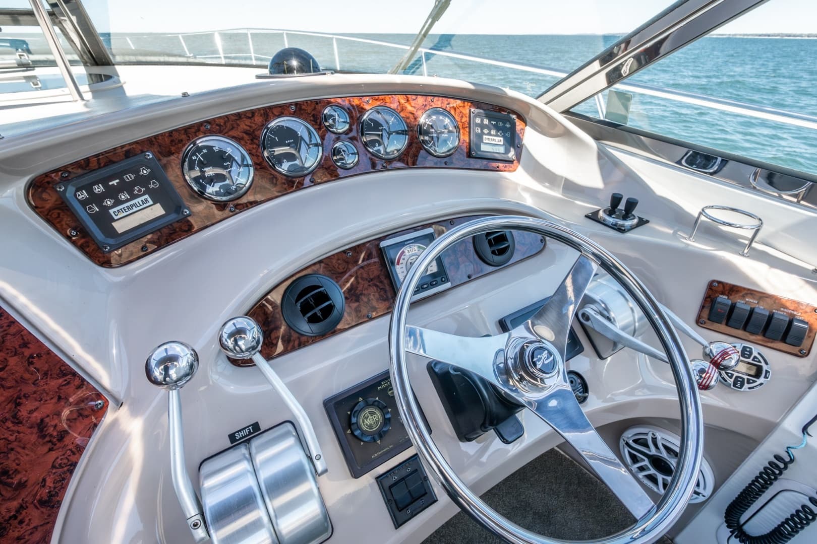 2001 Sea Ray 510 Sundancer 800 CAT