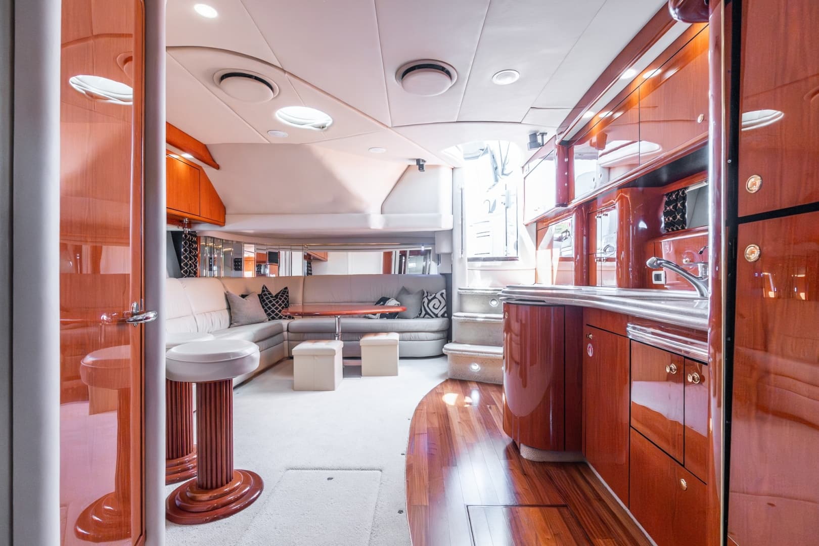 2001 Sea Ray 510 Sundancer 800 CAT