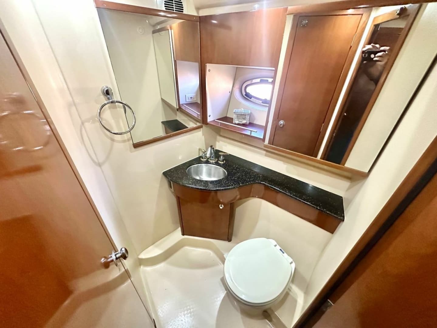 2007 Meridian 391 Motor Yacht