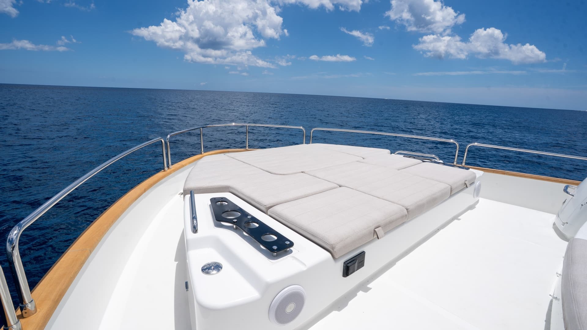 2025 Sirena 58