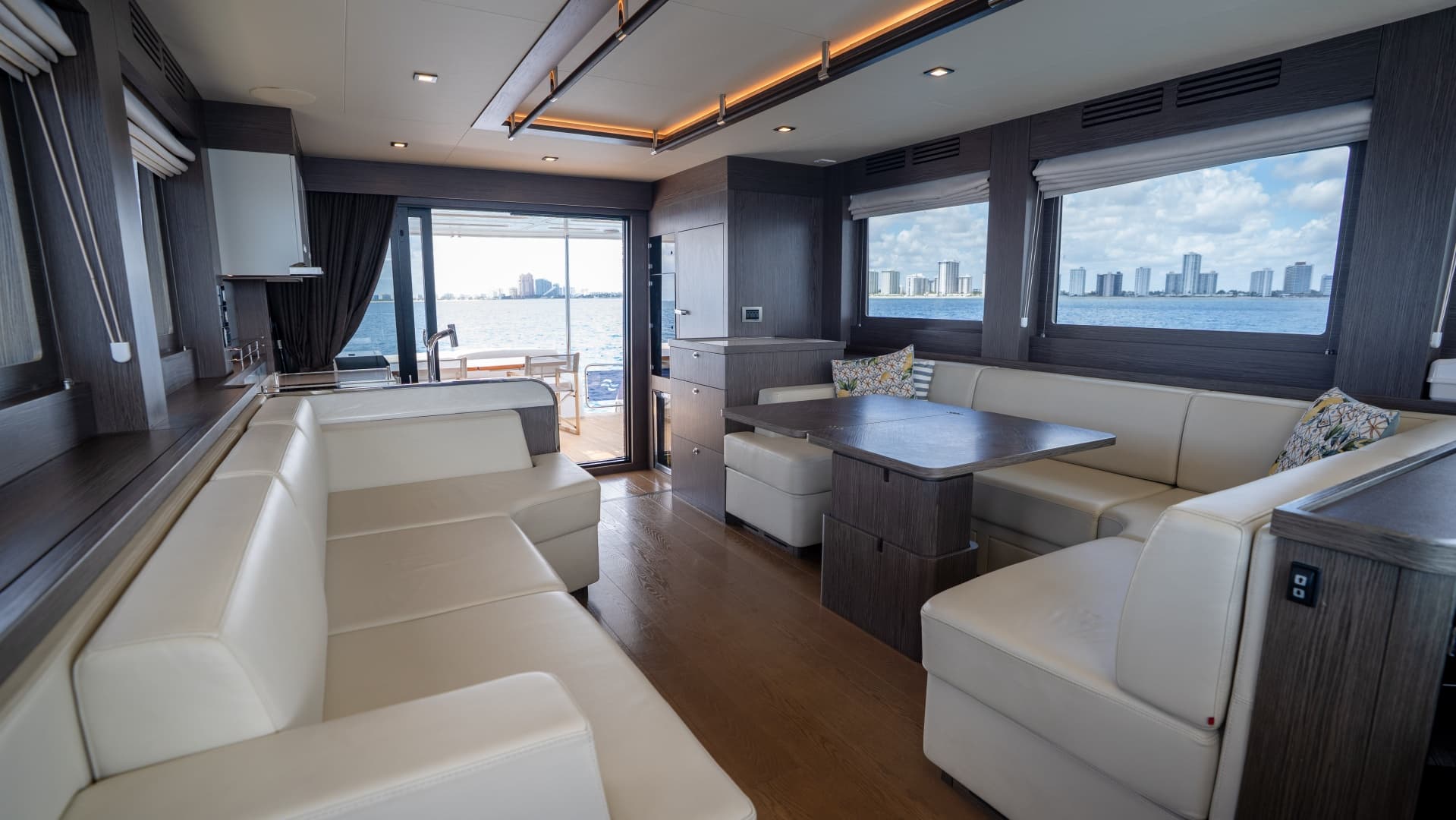 2025 Sirena 58