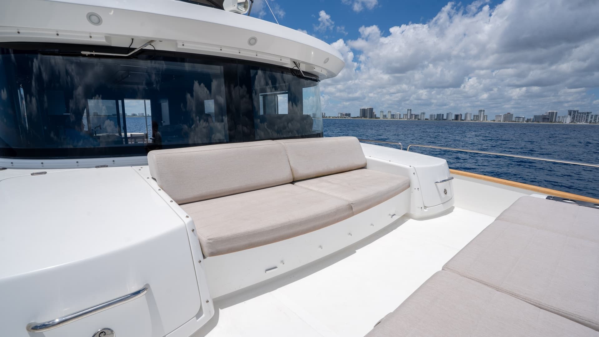 2025 Sirena 58