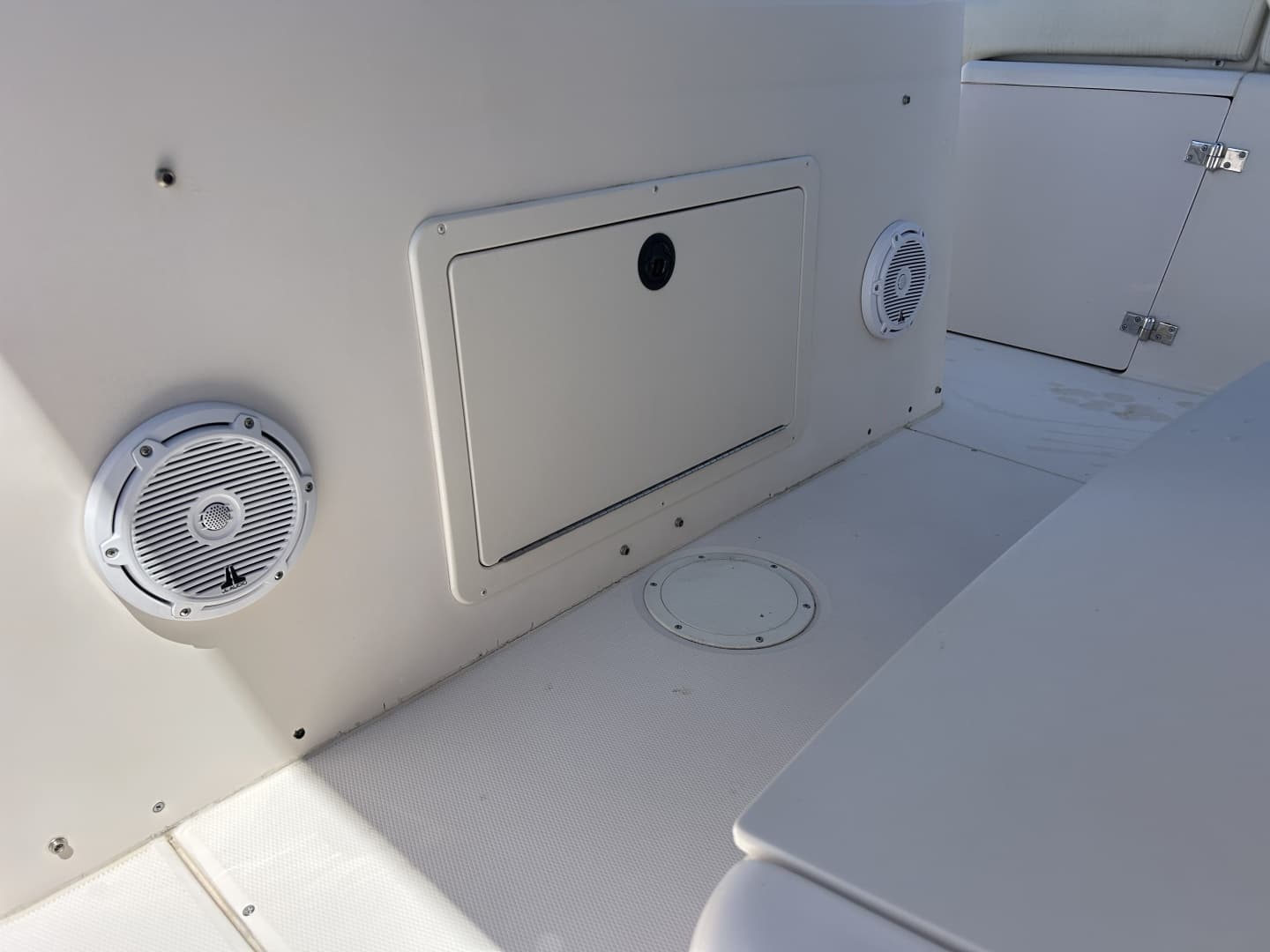 1999 Grady-White 306 Bimini