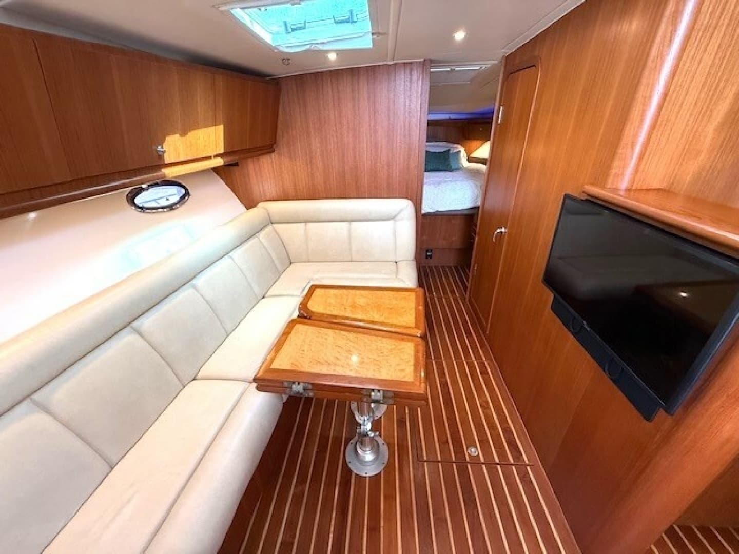 2007 Tiara Yachts 4200 Open