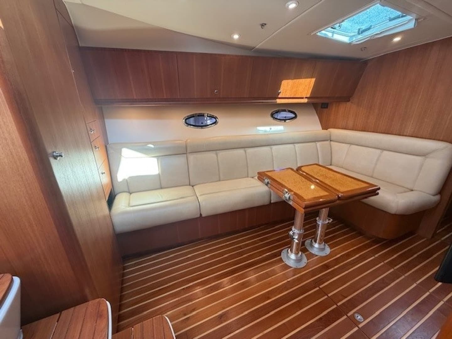 2007 Tiara Yachts 4200 Open