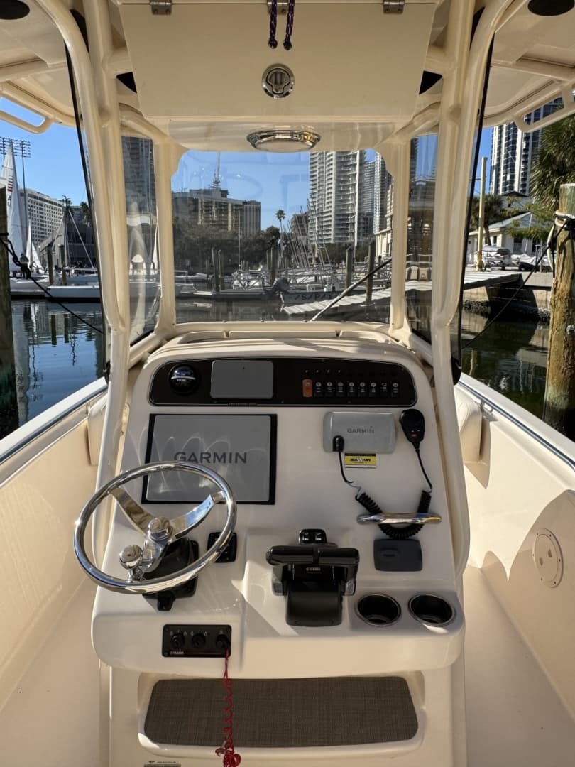 2017 Grady-White Fisherman 257