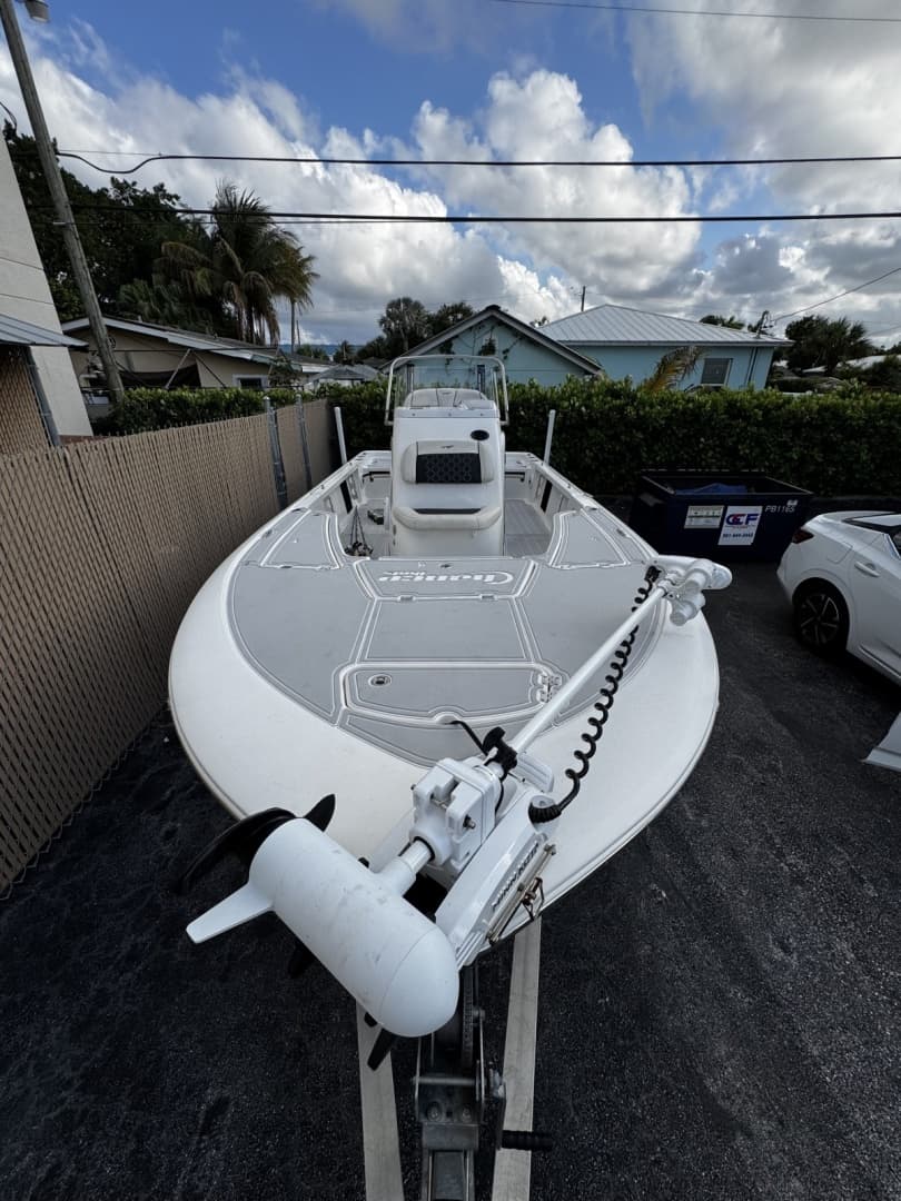 2022 Tidewater 2110 Bay