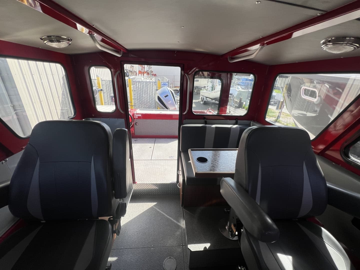 2018 Hewescraft 240 Pacific Explorer