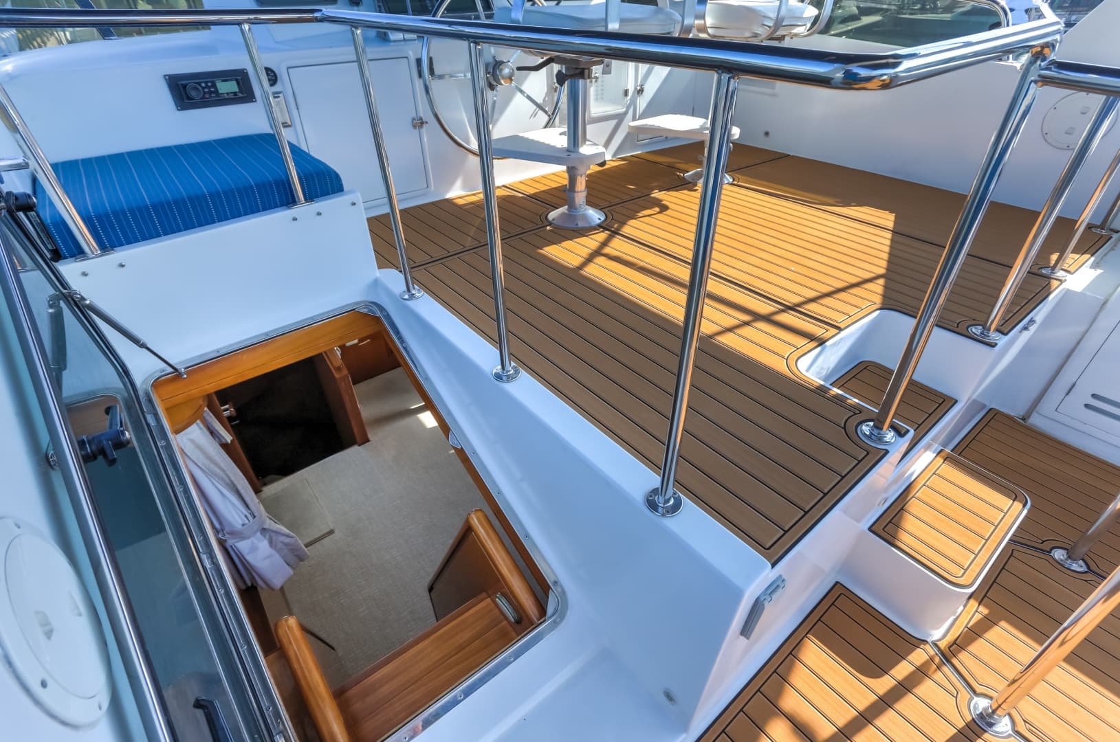2003 Jefferson 57 Pilothouse