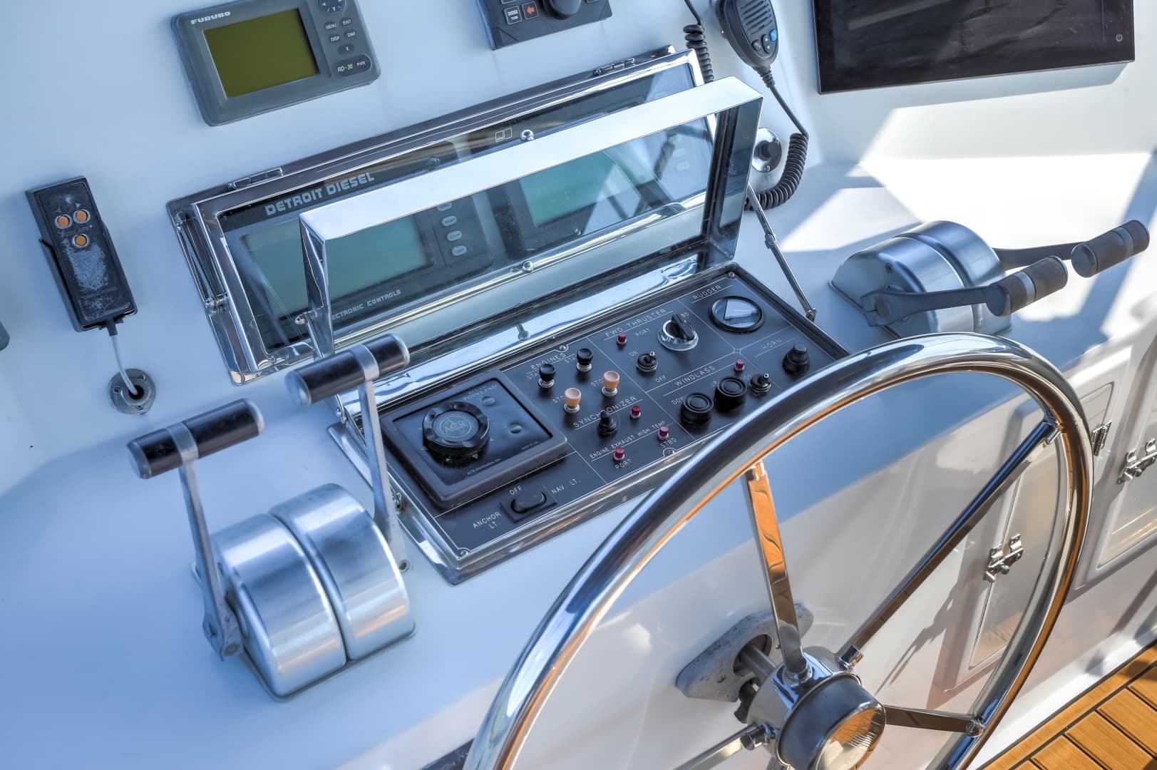 2003 Jefferson 57 Pilothouse