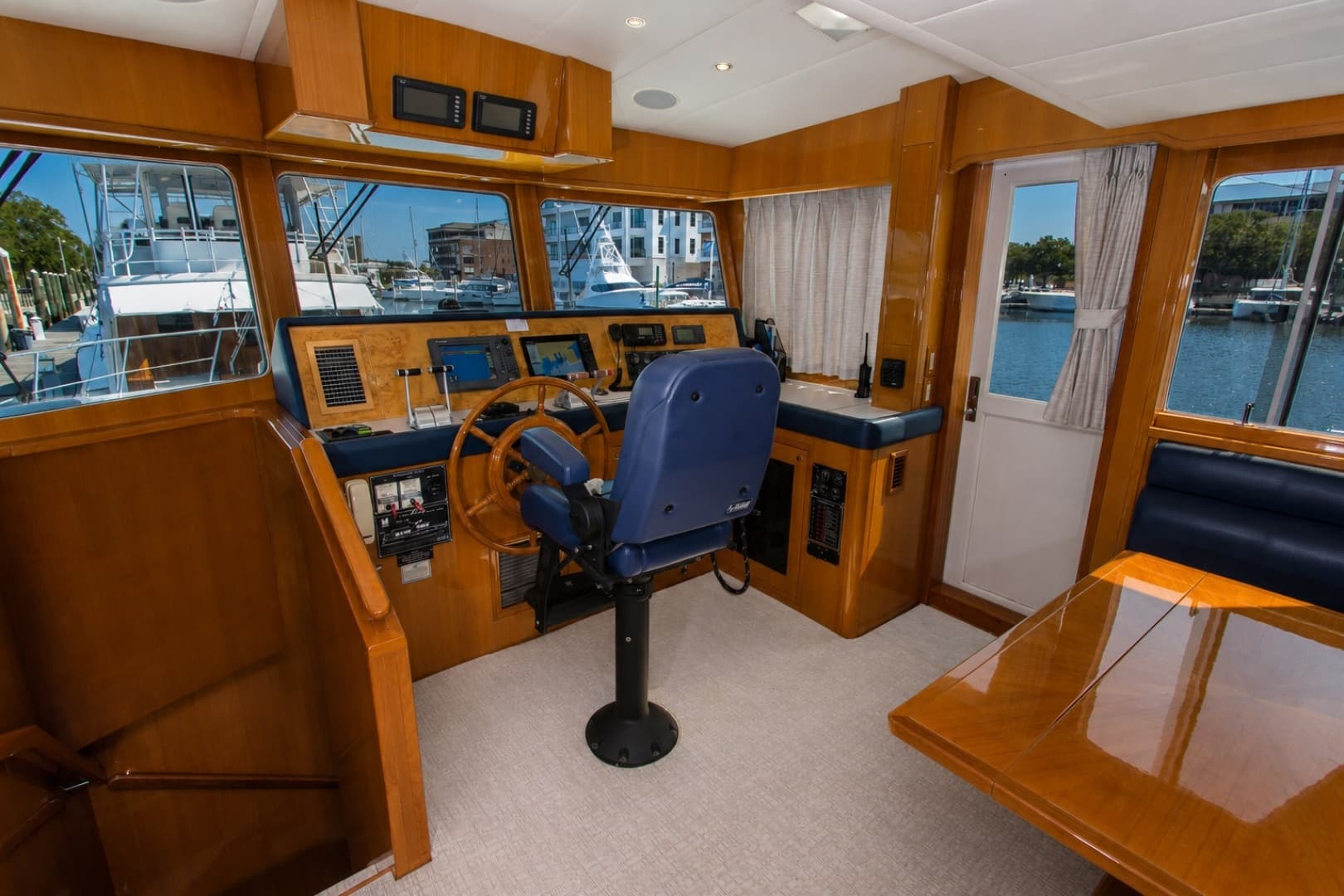 2003 Jefferson 57 Pilothouse