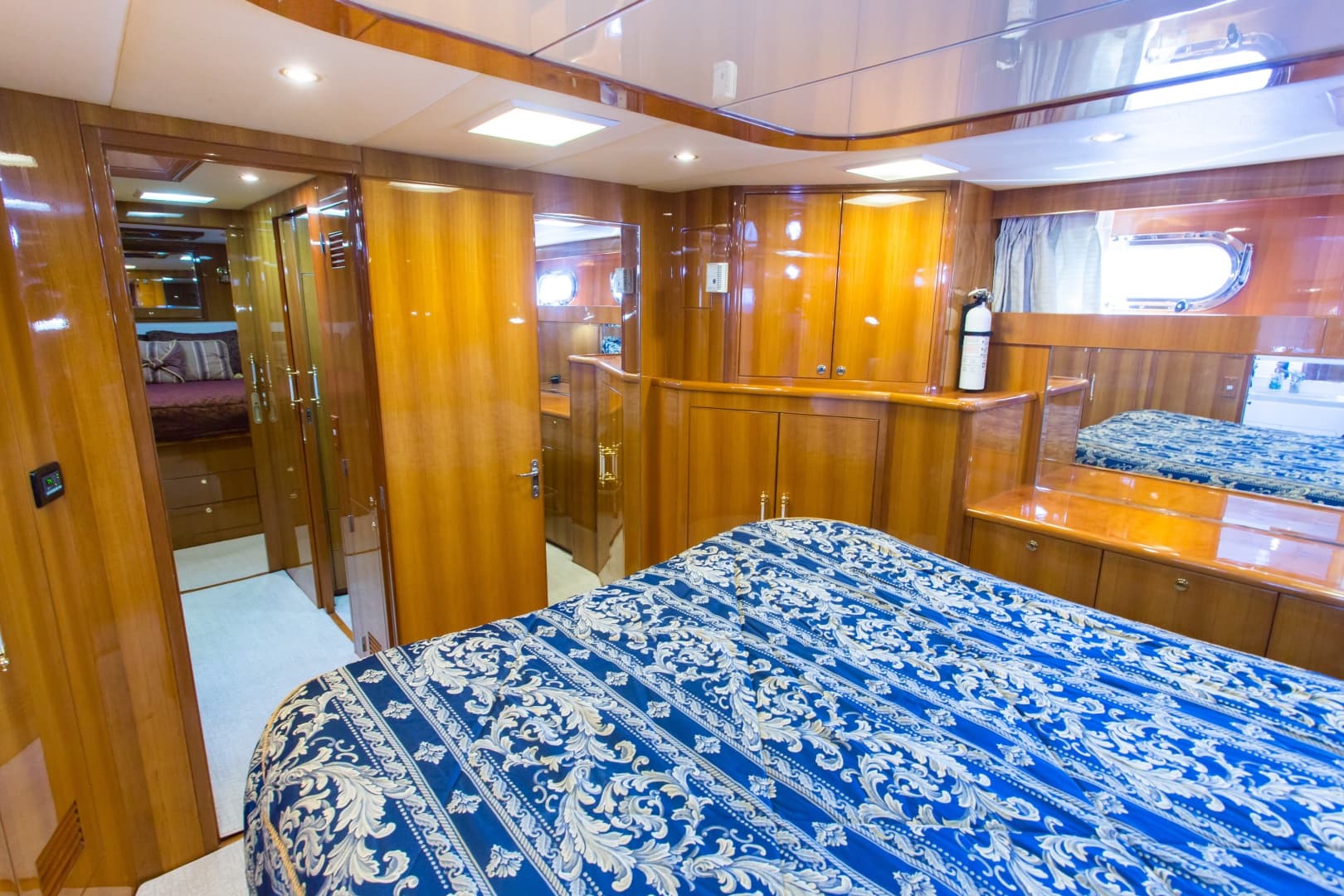 2003 Jefferson 57 Pilothouse
