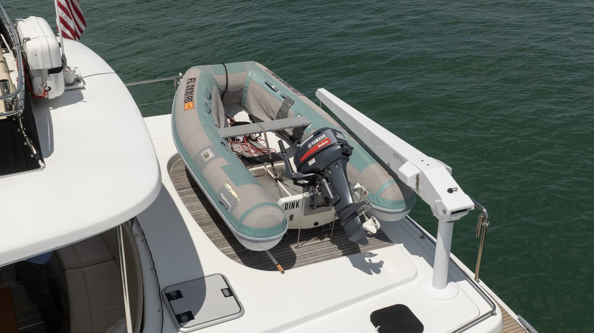 2005 Lagoon Power 43