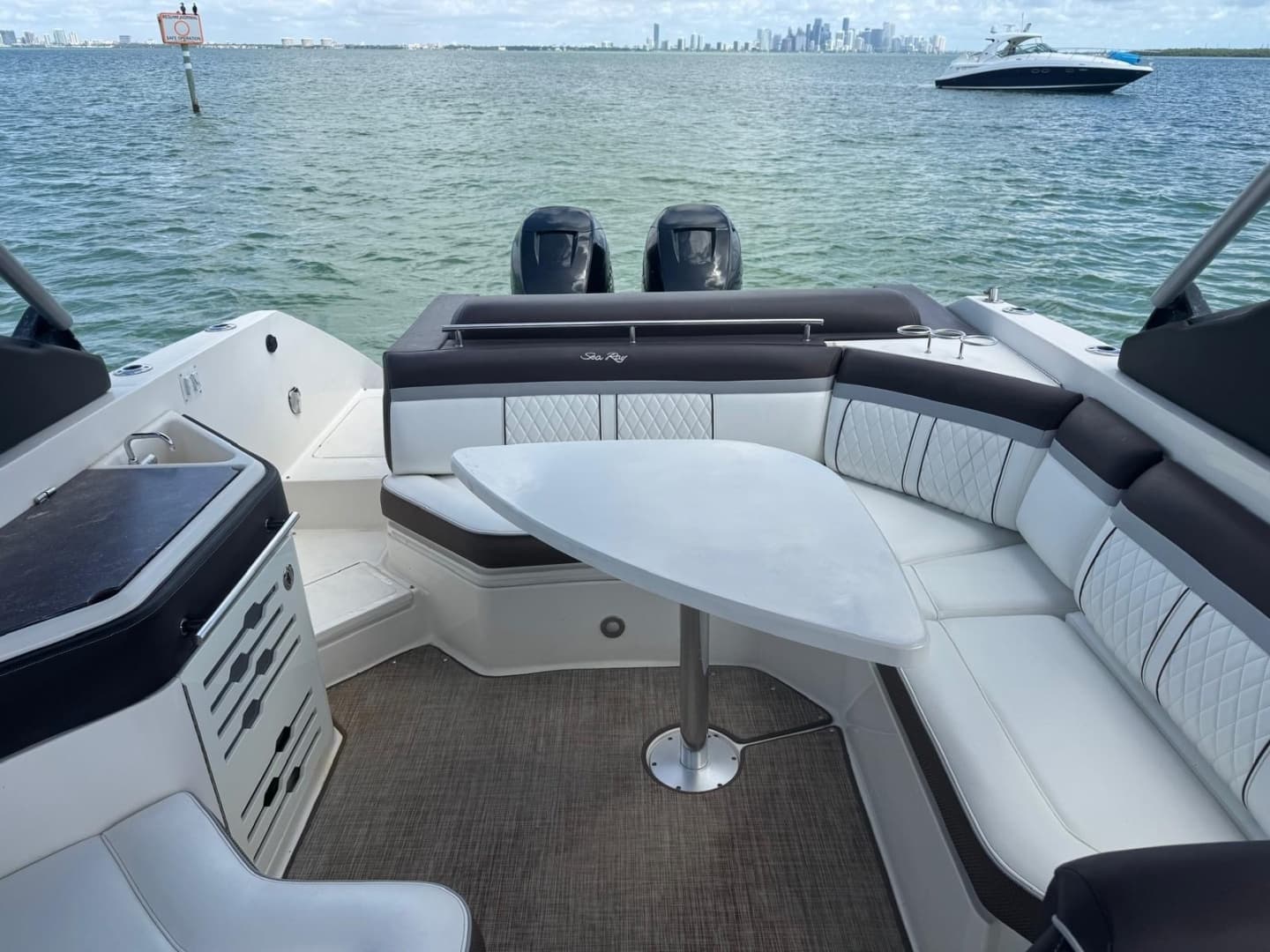 2017 Sea Ray 