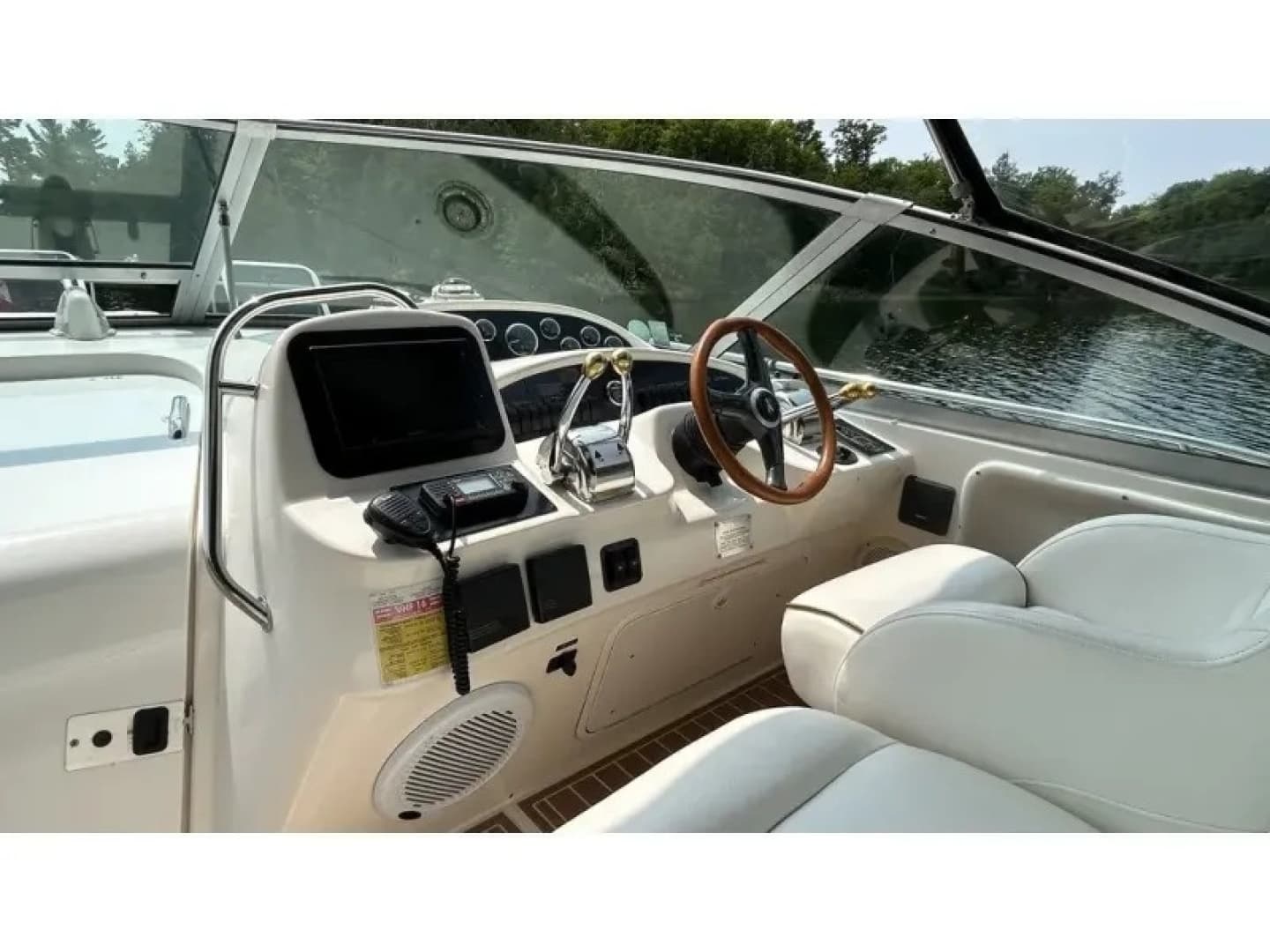 1999 Sea Ray Sundancer 340