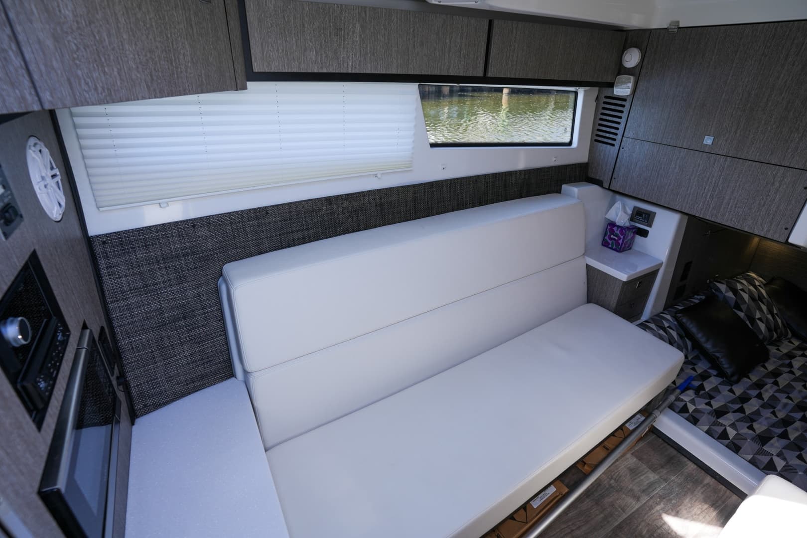 2021 Monterey 385SE Super Express