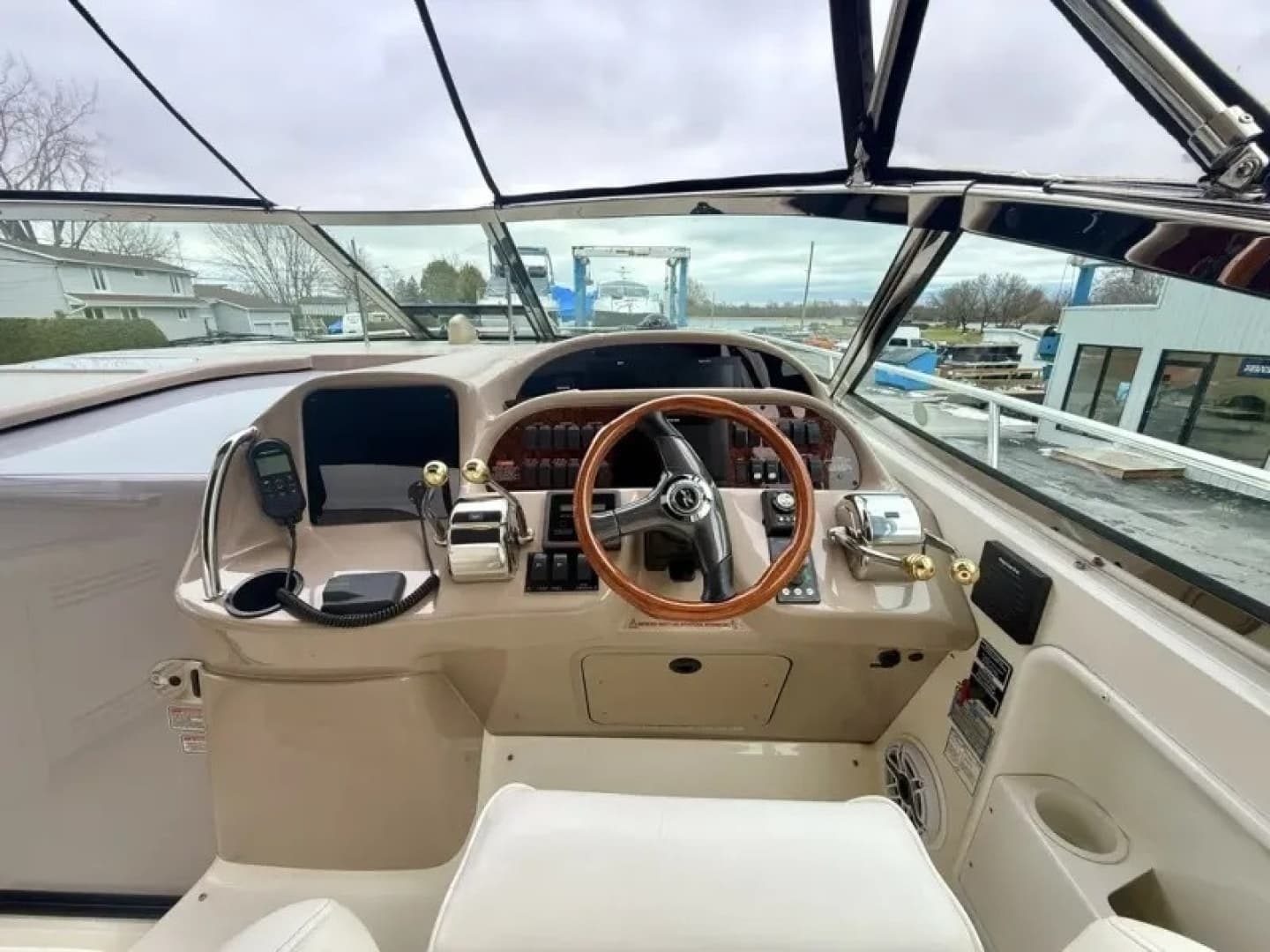 2004 Sea Ray 360 SUNDANCER