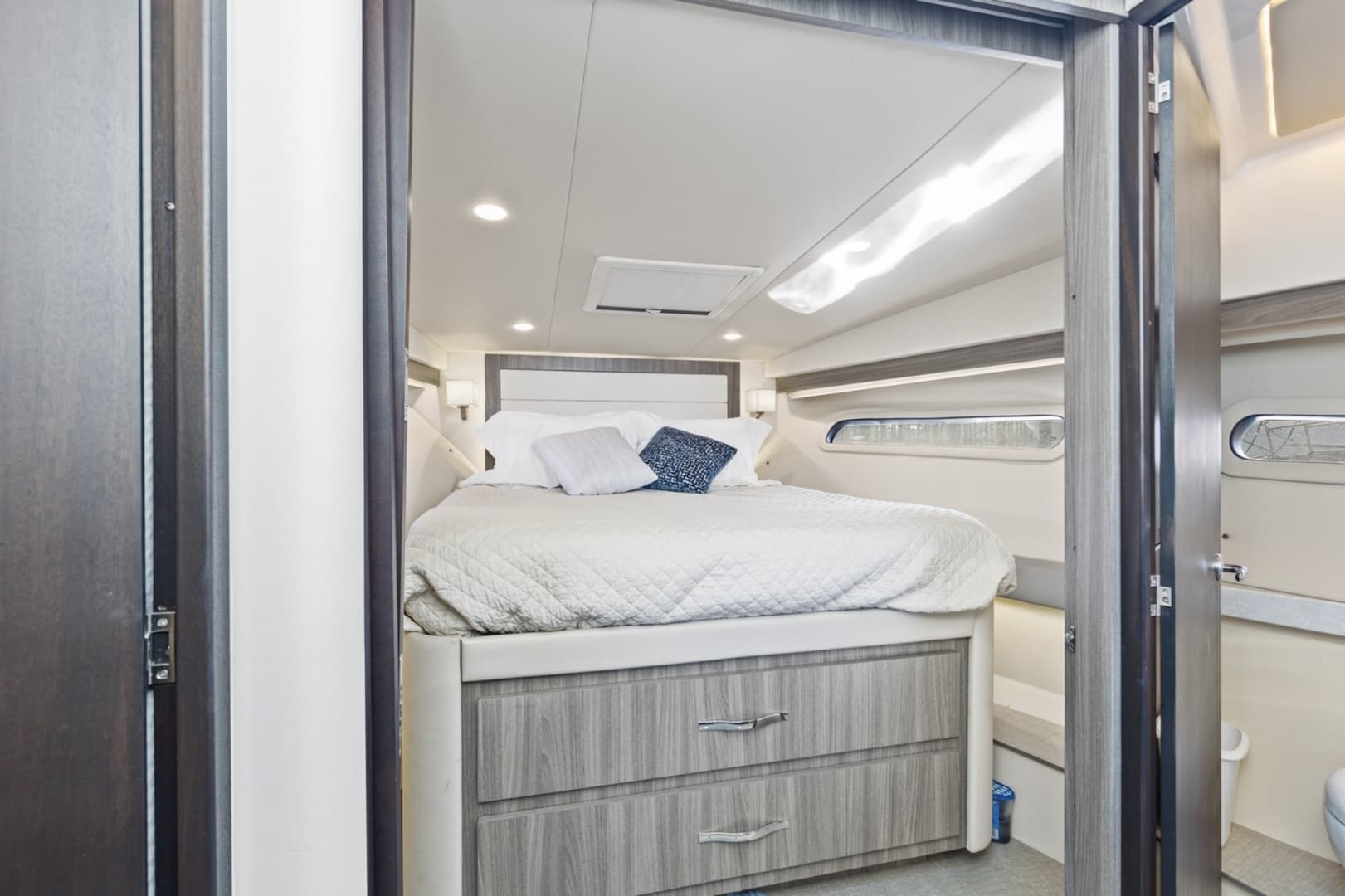 2020 Regal 38 XO