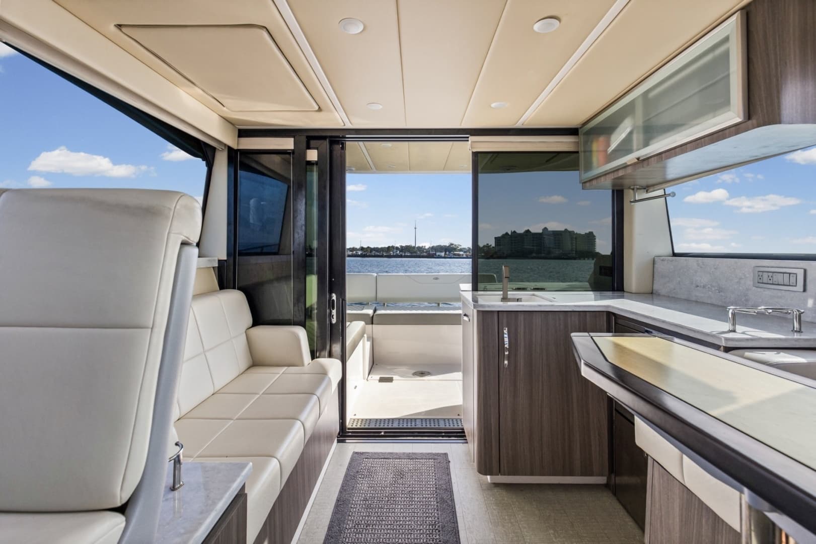 2020 Regal 38 XO