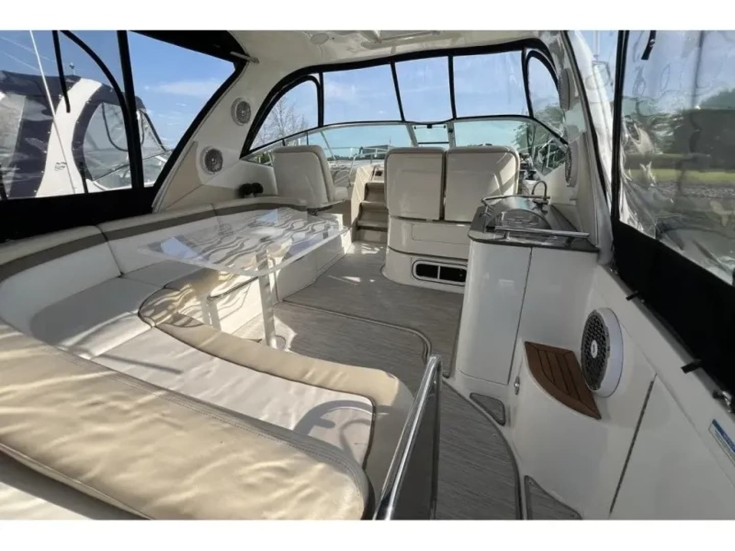 2012 Sea Ray 370 SUNDANCER