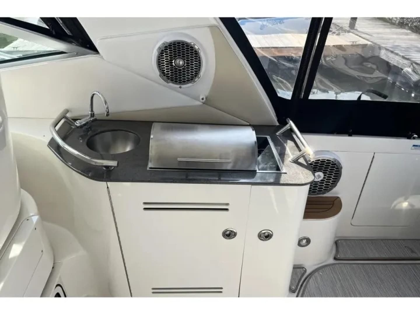 2012 Sea Ray 370 SUNDANCER