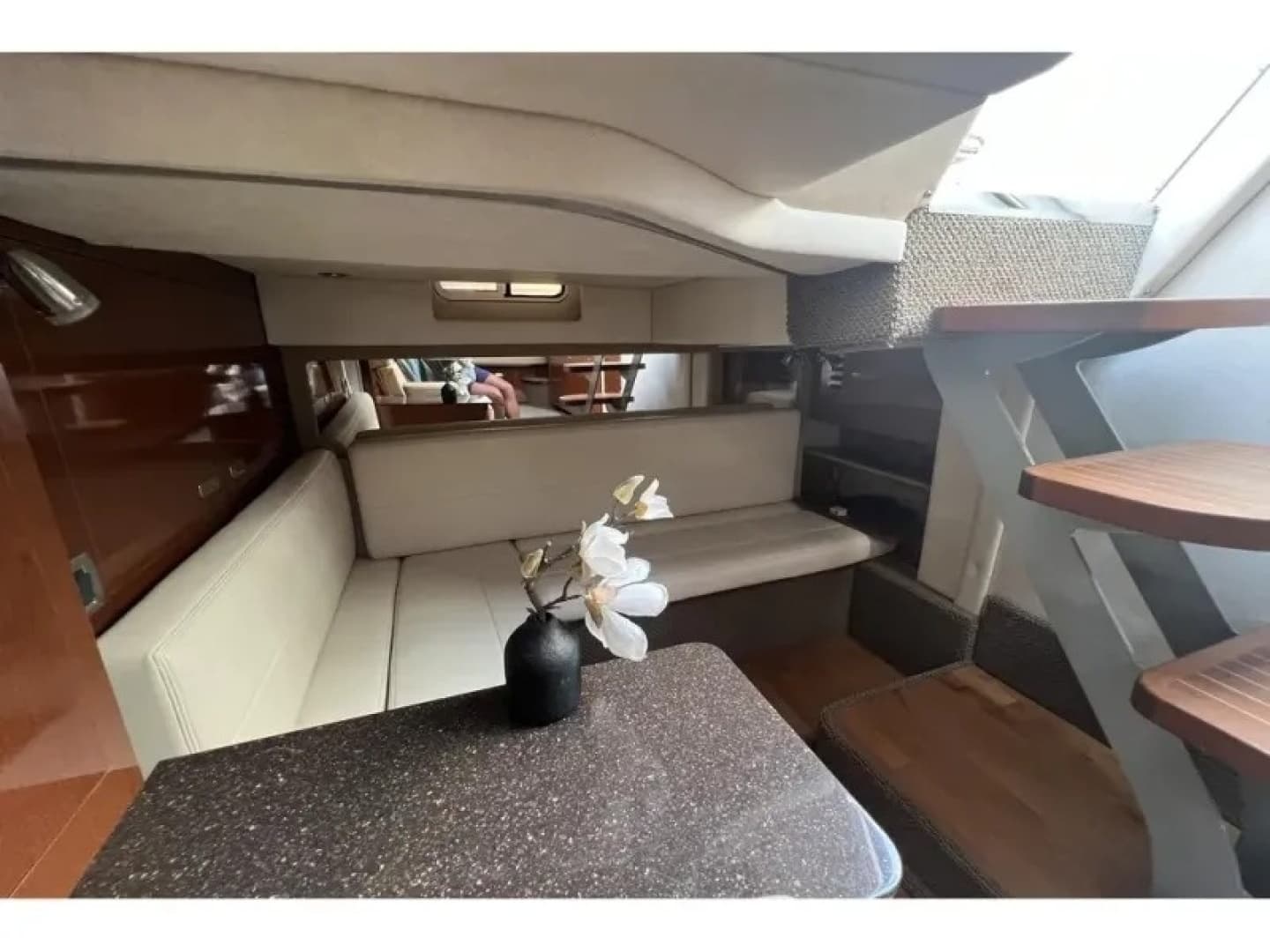 2012 Sea Ray 370 SUNDANCER