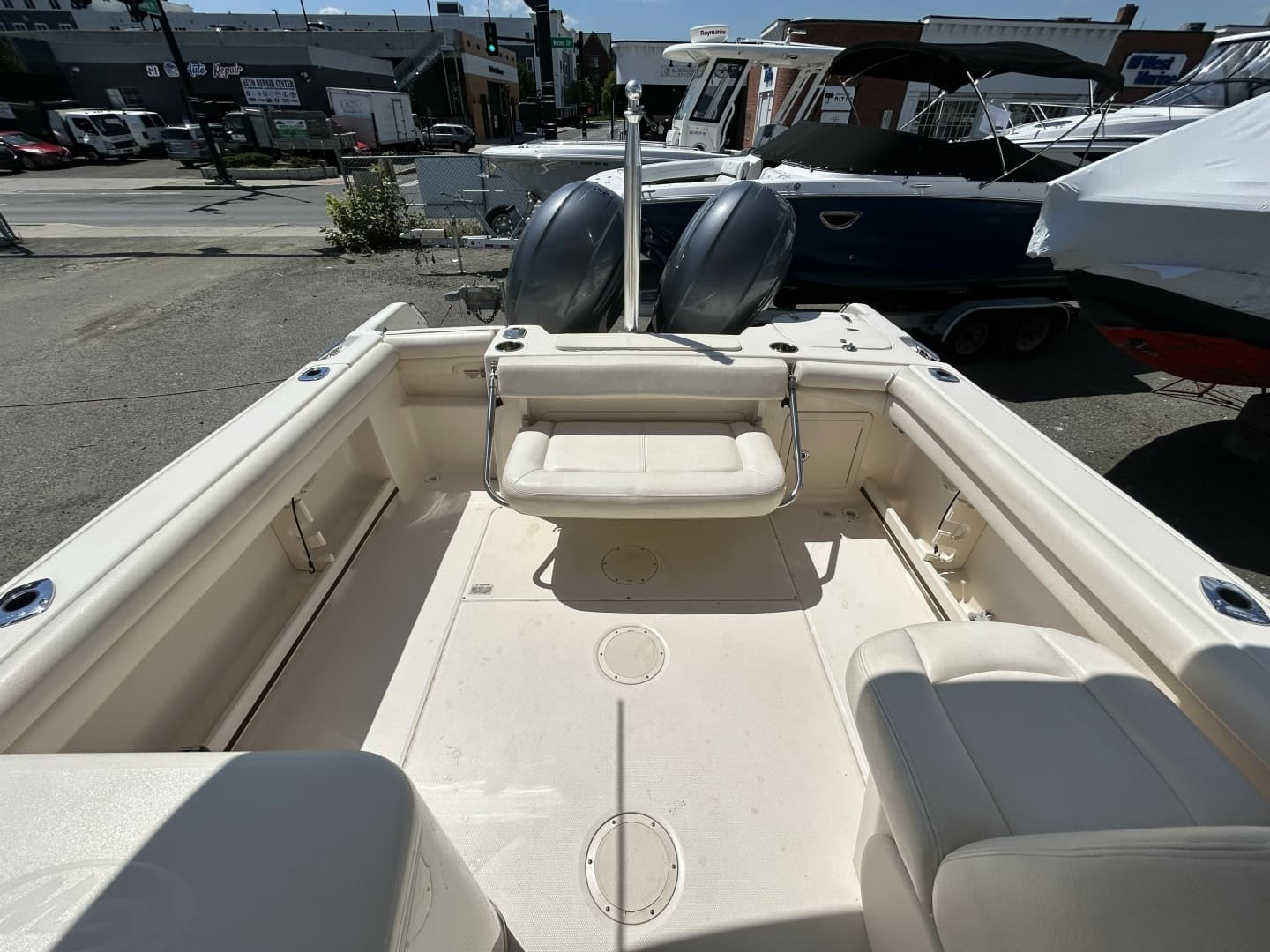 2016 Grady-White 255 Freedom
