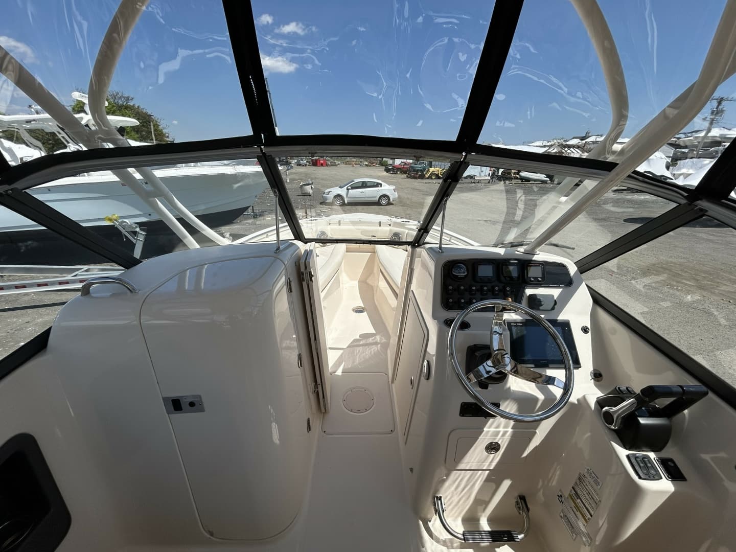 2016 Grady-White 255 Freedom