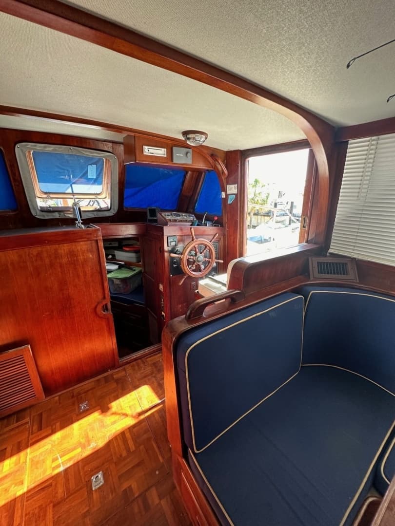 1981 Albin 36 Double Cabin