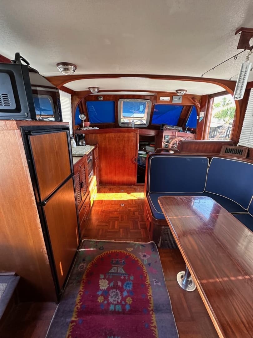 1981 Albin 36 Double Cabin
