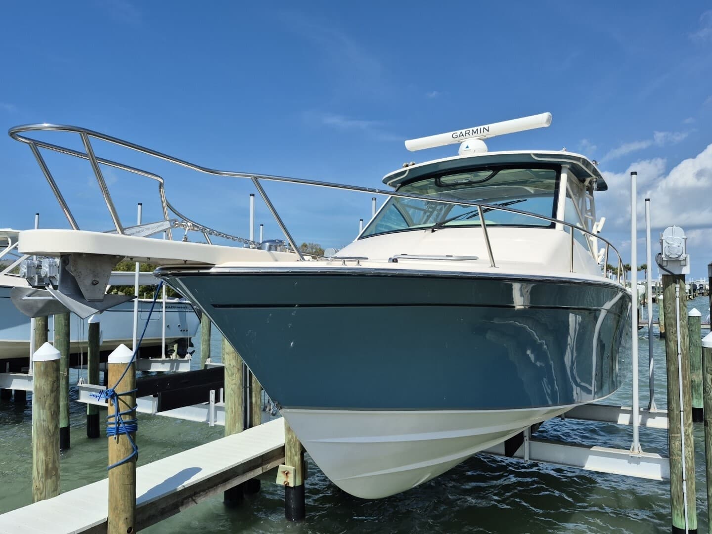 2018 Grady-White 330 Express