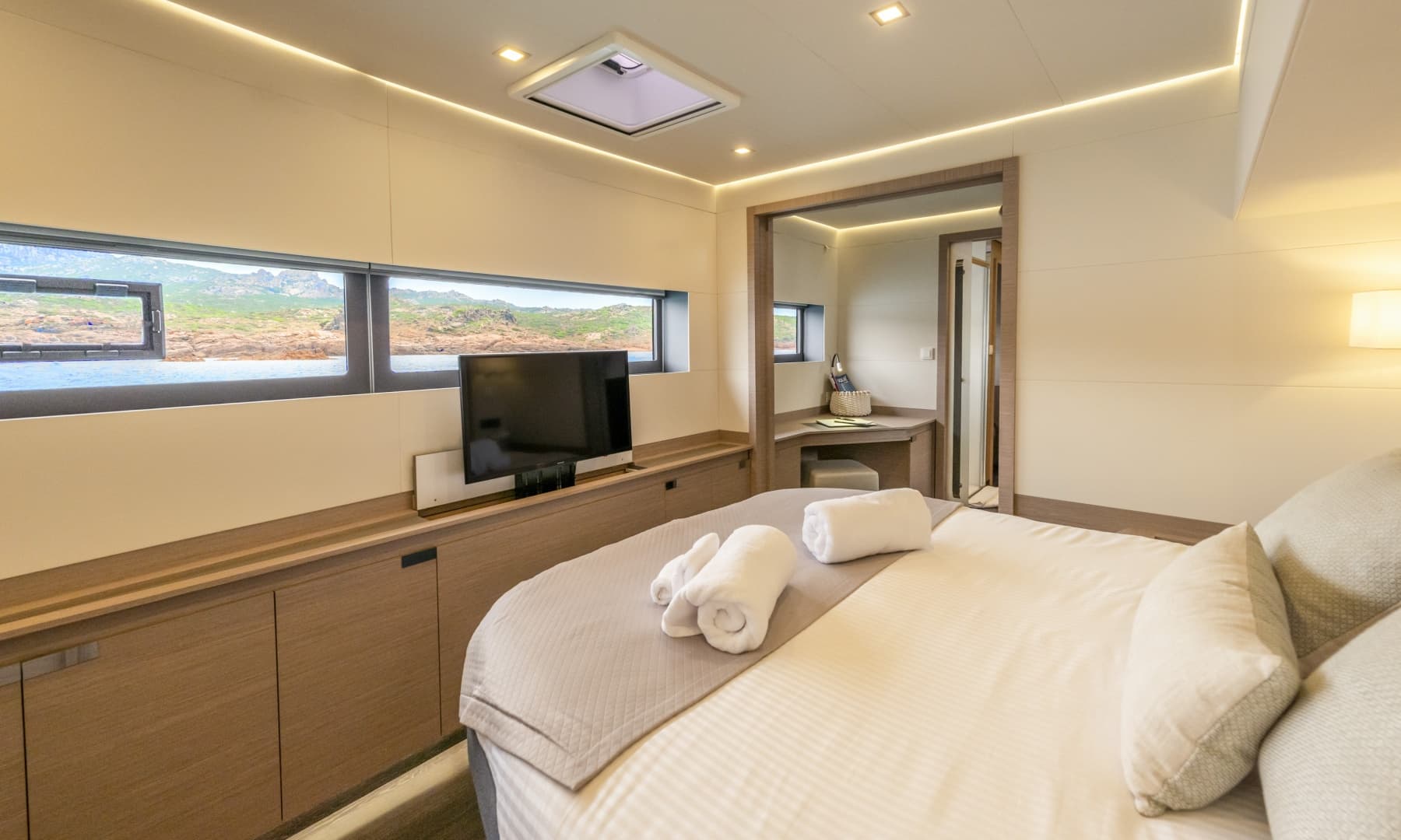 2022 Fountaine Pajot Alegria